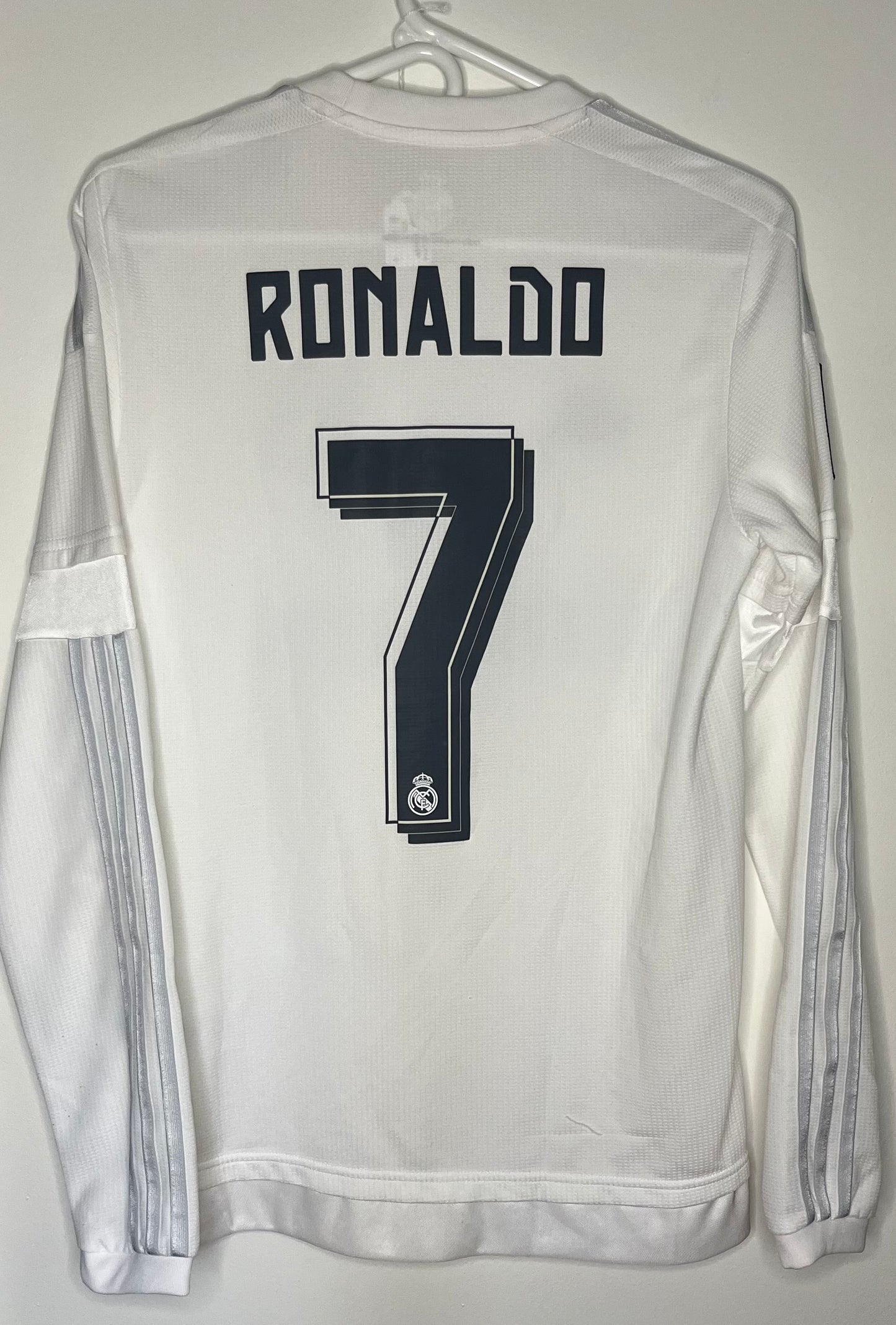 Real Madrid 2015-16 Long Sleeve Home Shirt Ronaldo (S) - 9/10