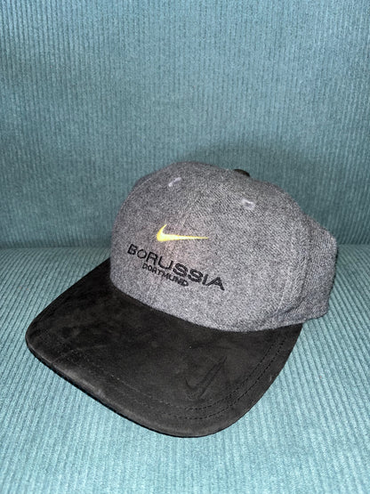 Borussia Dortmund 1997-98 Hat